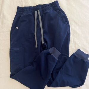 Figs high waisted jogger scrubs navy short